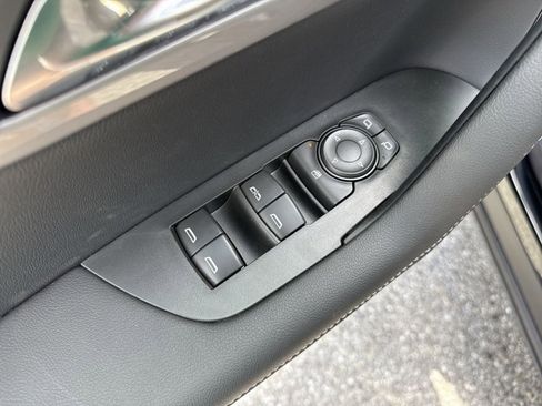 New 2025 Chevrolet Blazer LT w/ Convenience Package image 15