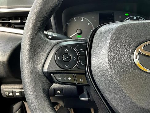 Used 2023 Toyota Corolla LE image 21