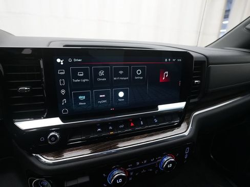 Used 2024 GMC Sierra 1500 Elevation w/ X31 Off-Road Package AWD/4WD image 6