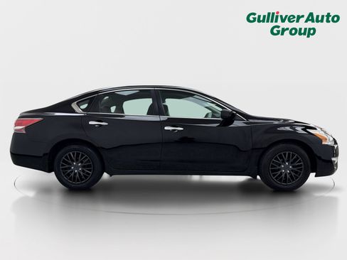 Used 2014 Nissan Altima 2.5 S FWD image 10