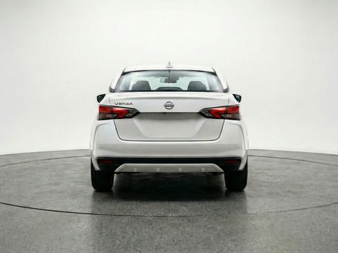 Used 2025 Nissan Versa SV FWD image 7