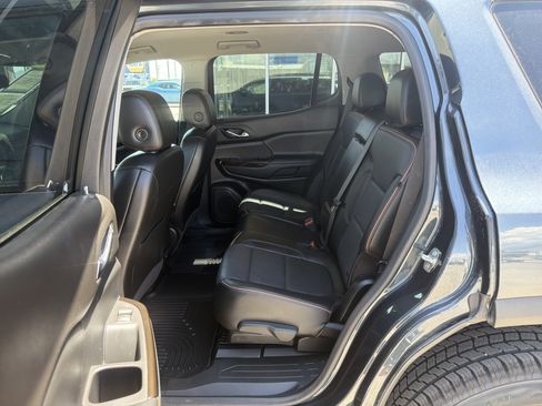 Used 2020 GMC Acadia AT4 w/ Driver Alert Package II AWD/4WD image 9