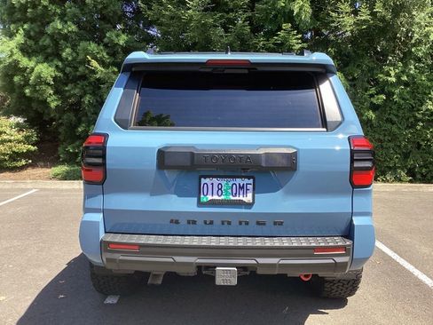 Used 2025 Toyota 4Runner 4WD image 19