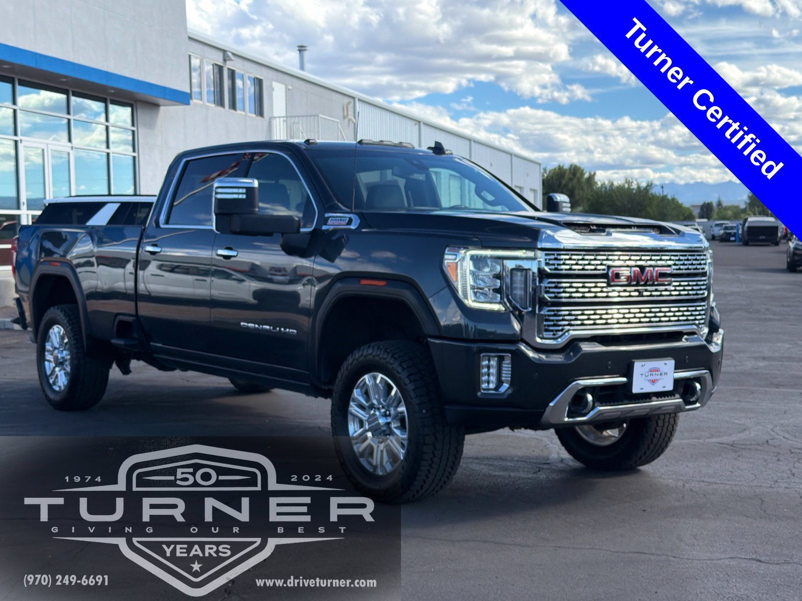 Used 2022 GMC Sierra 3500 Denali AWD/4WD image 1
