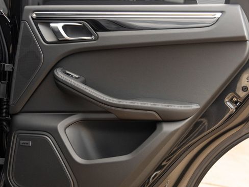 New 2026 Porsche Macan AWD/4WD image 41