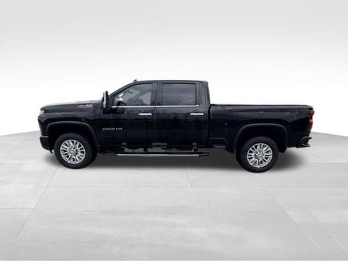 Used 2022 Chevrolet Silverado 2500 High Country w/ Safety Package II AWD/4WD image 3