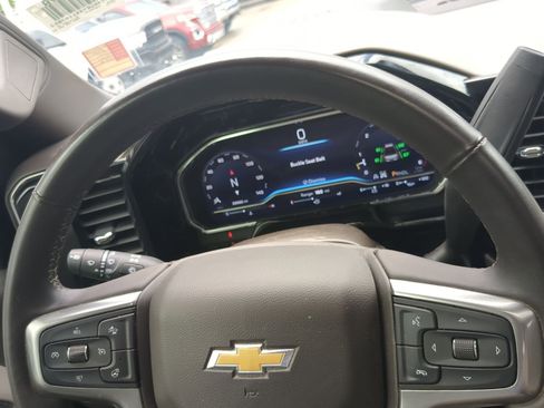 Used 2025 Chevrolet Silverado 3500 LTZ AWD/4WD image 14