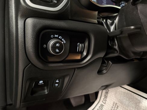 Used 2023 RAM 1500 Big Horn AWD/4WD image 61