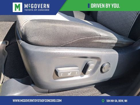 Used 2016 Toyota 4Runner SR5 AWD/4WD image 14