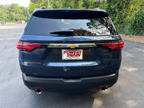 Used 2023 Chevrolet Traverse LT w/ Rear Camera Mirror Package AWD/4WD image 4