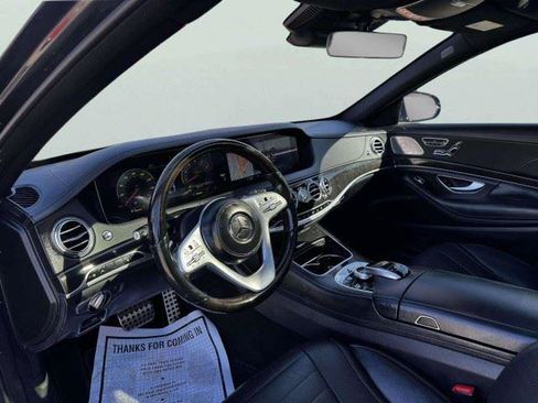 Used 2019 Mercedes-Benz S 560 4MATIC Sedan image 20