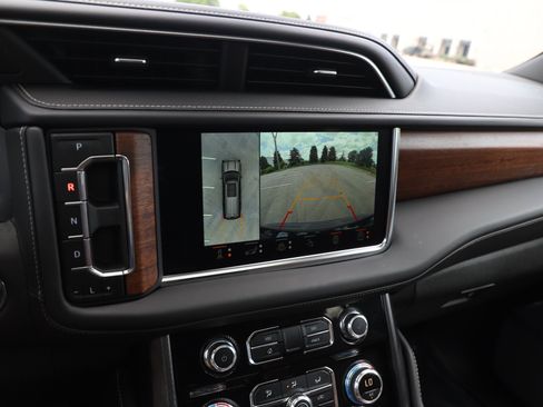 Used 2023 GMC Yukon Denali Ultimate AWD/4WD image 23
