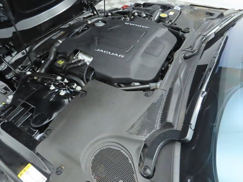 Used 2024 Jaguar F-TYPE R image 33