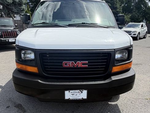 Used 2015 GMC Savana 2500 RWD image 3