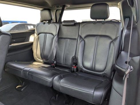 Used 2022 Jeep Wagoneer Series II w/ Premium Group I AWD/4WD image 15