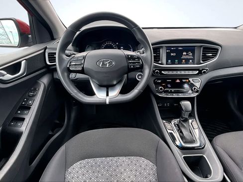 Used 2019 Hyundai Ioniq SEL image 15