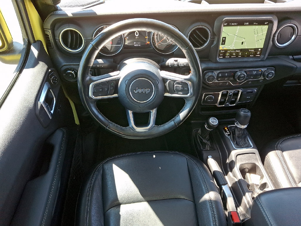 Used 2022 Jeep Wrangler Unlimited Sahara w/ Cold Weather Group AWD/4WD image 11