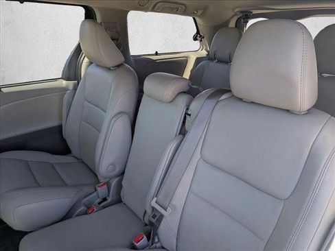Used 2020 Toyota Sienna XLE Premium image 21