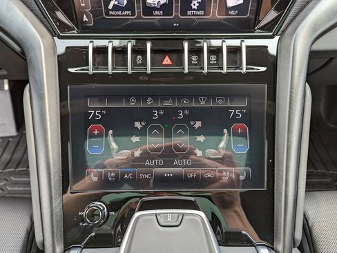 Used 2021 Lamborghini Urus AWD/4WD image 26