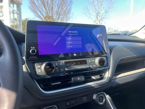 Used 2024 Toyota Grand Highlander Limited image 21