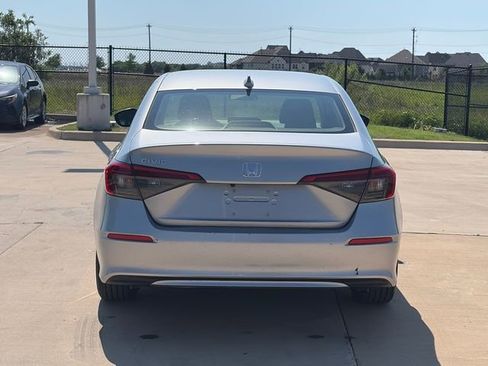 Used 2022 Honda Civic EX image 8