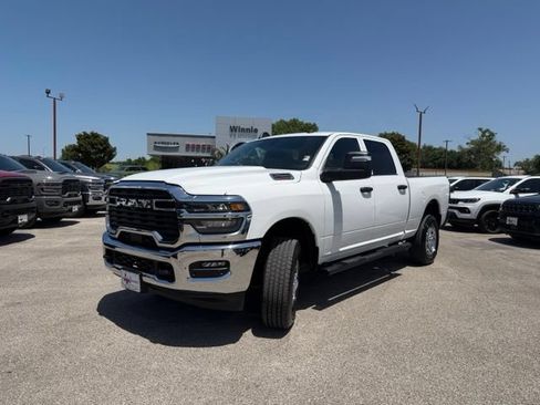 Used 2026 RAM 2500 Tradesman AWD/4WD image 3