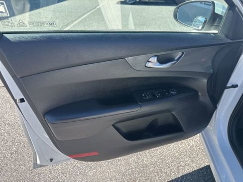 Used 2019 Kia Forte Sedan image 19