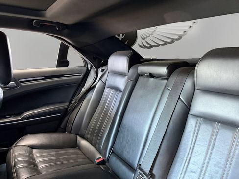 Used 2022 Chrysler 300 S RWD image 13
