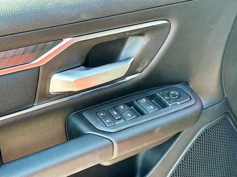 New 2026 RAM 1500 4x4 Crew Cab image 22