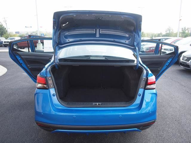 Used 2021 Nissan Versa SV FWD image 5