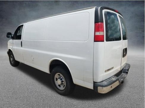Used 2017 Chevrolet Express 2500 RWD image 7