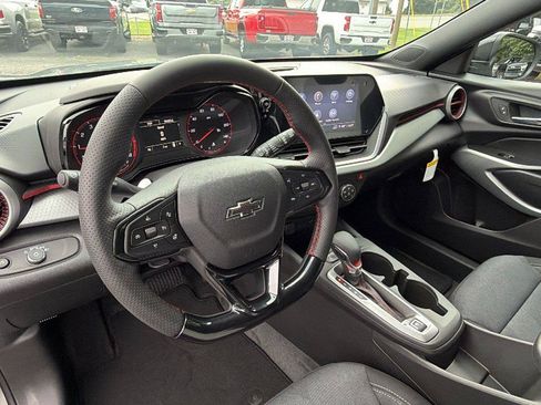 New 2026 Chevrolet Trax RS w/ Sunroof Package FWD image 4