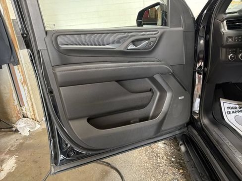 Certified 2023 GMC Yukon Denali AWD/4WD image 13