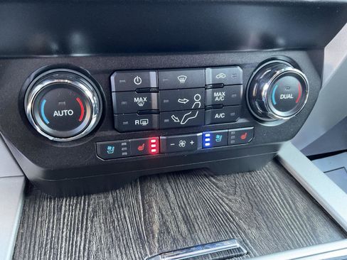 Used 2020 Ford F350 Lariat w/ Lariat Value Package image 18