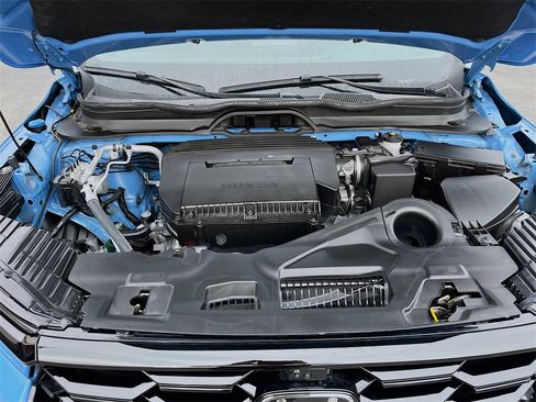 Used 2025 Honda Pilot TrailSport image 34