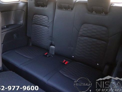 New 2026 Nissan Pathfinder SV image 12