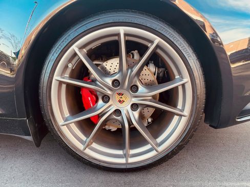 Used 2019 Porsche 911 Carrera S image 28