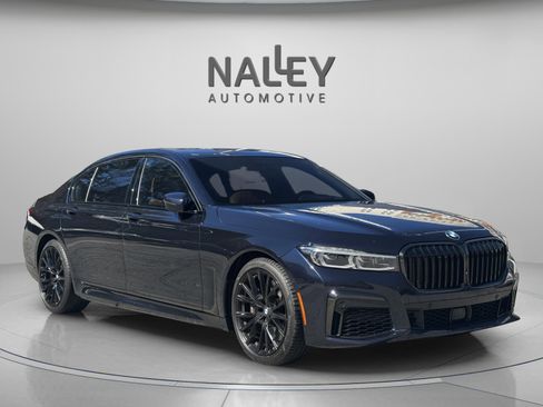 Used 2021 BMW 750i xDrive w/ Luxury Rear Seating Package image 6