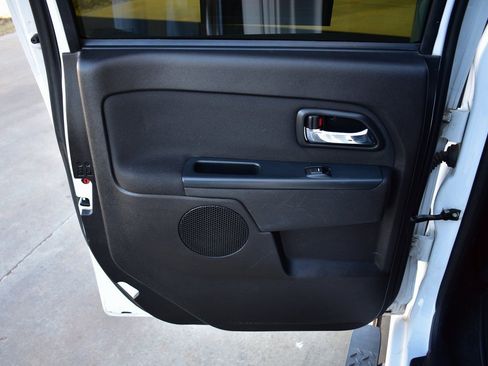 Used 2010 GMC Canyon SLT image 17