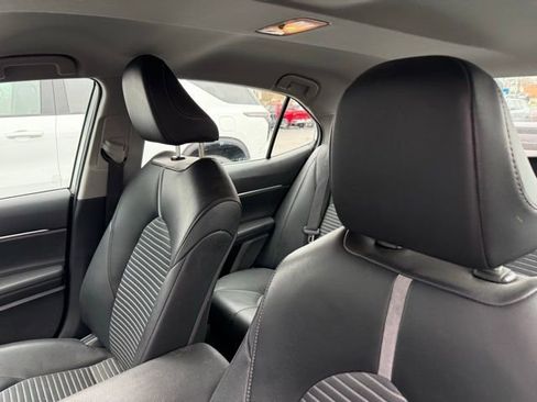 Used 2024 Toyota Camry SE image 21