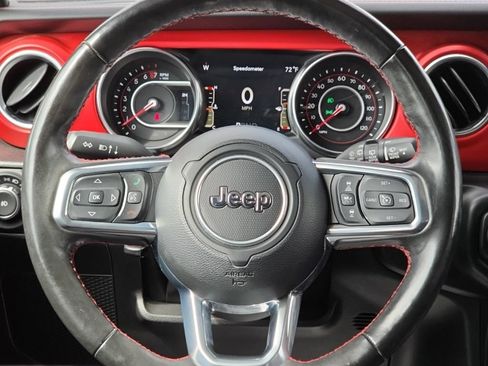 Used 2022 Jeep Wrangler Unlimited Rubicon w/ LED Lighting Group AWD/4WD image 29
