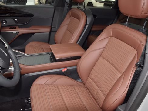 New 2026 Lincoln Nautilus Reserve w/ Jet Appearance Package AWD/4WD image 33