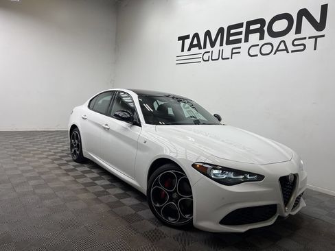 Used 2024 Alfa Romeo Giulia Ti w/ Active Assist Plus Package AWD/4WD image 1