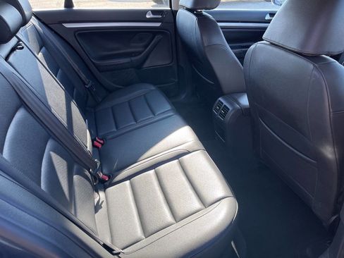Used 2010 Volkswagen Jetta SE image 13