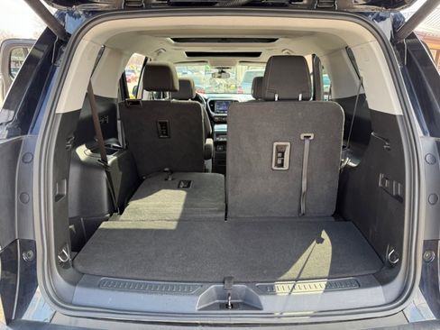 Used 2021 GMC Acadia SLE w/ GMC Pro Grade Package image 35