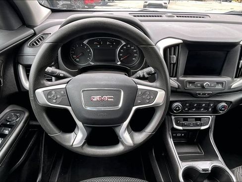 Used 2024 GMC Terrain SLE FWD image 7