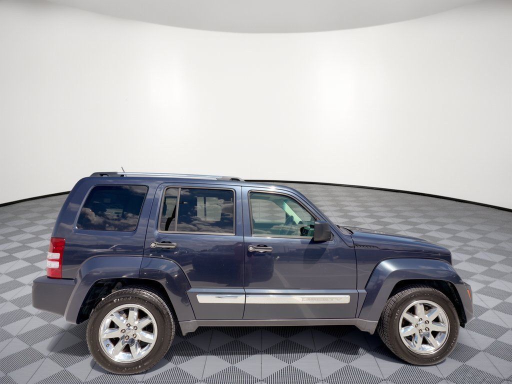 Used 2008 Jeep Liberty Limited w/ Premium Group II AWD/4WD image 8