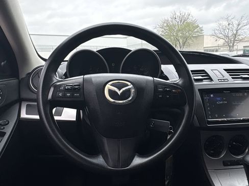 Used 2011 MAZDA MAZDA3 i Touring image 27