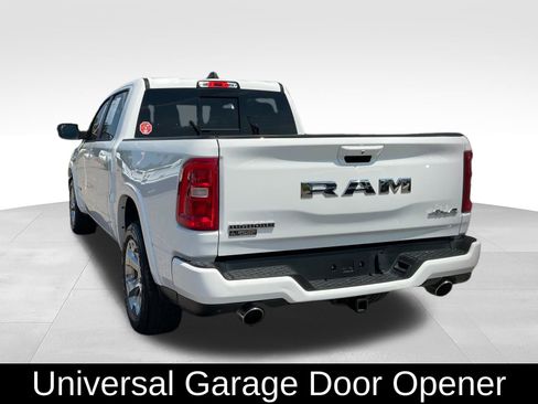 Used 2025 RAM 1500 Big Horn AWD/4WD image 8