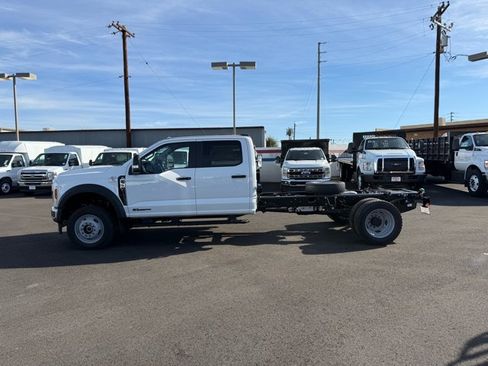 New 2026 Ford F550 4x4 Crew Cab image 4